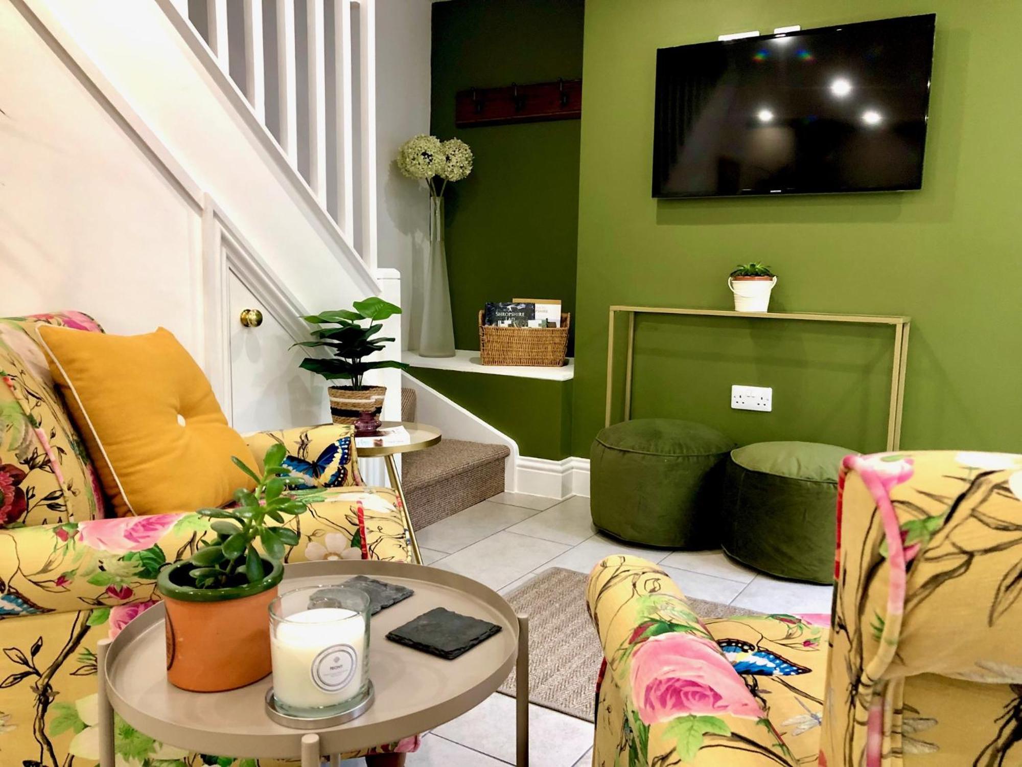 Flower Cottage By Ludlow Castle With Onsite Parking Exteriér fotografie