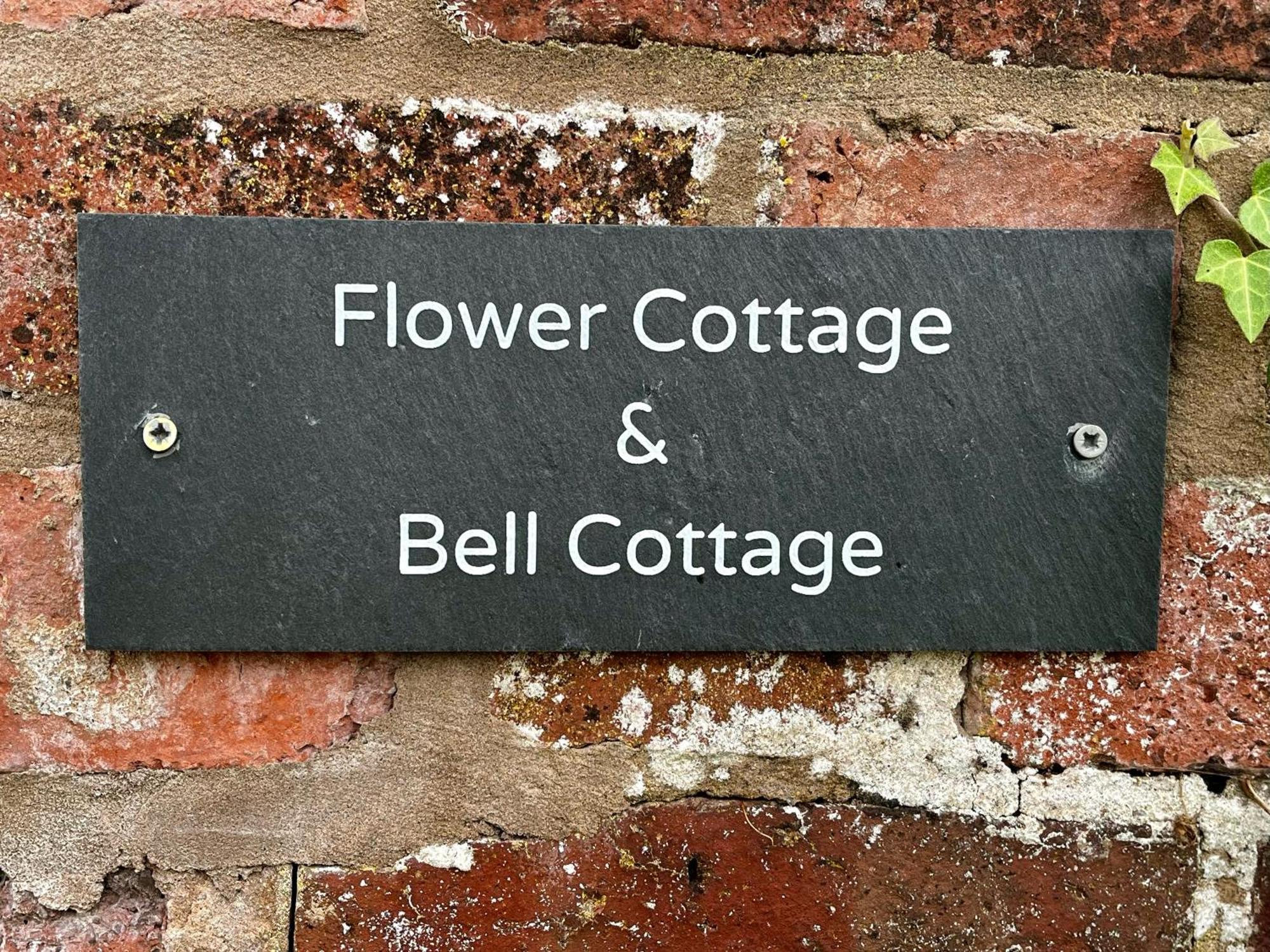 Flower Cottage By Ludlow Castle With Onsite Parking Exteriér fotografie