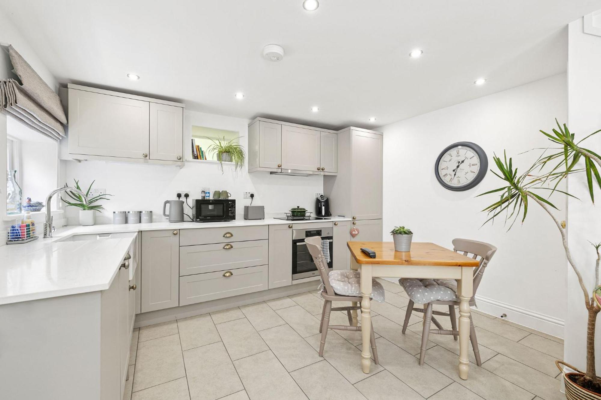 Flower Cottage By Ludlow Castle With Onsite Parking Exteriér fotografie